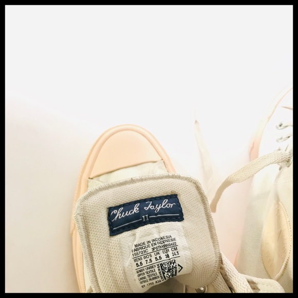 👉🏻SOLD!!!👈🏻 Super Slick Chuck Taylors! - Picture 6 of 8